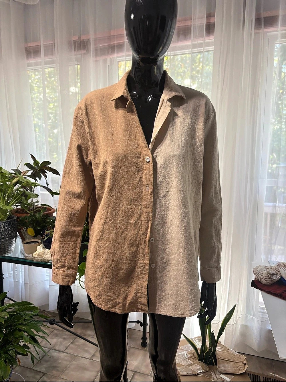 Romwe Color Block Button Down in Brown & Cream Size Large Like New